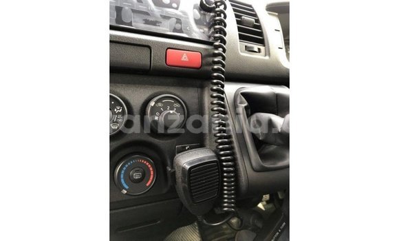 Buy Import Toyota Hiace White Car in Import - Dubai in Arusha Buy Import Toyota Hiace White Car in Import - Dubai in Arusha