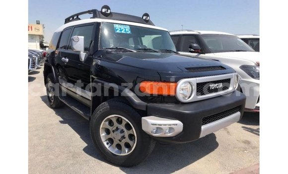 Buy Import Toyota FJ Cruiser Black Car in Import - Dubai in Arusha Buy Import Toyota FJ Cruiser Black Car in Import - Dubai in Arusha