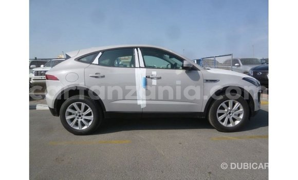 Nunua Imported Jaguar E-Pace Nyeupe Gari ndani ya Import - Dubai nchini Arusha Nunua Imported Jaguar E-Pace Nyeupe Gari ndani ya Import - Dubai nchini Arusha
