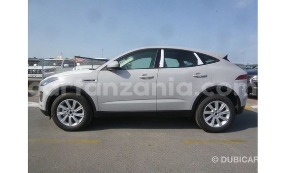 Nunua Imported Jaguar E-Pace Nyeupe Gari ndani ya Import - Dubai nchini Arusha Nunua Imported Jaguar E-Pace Nyeupe Gari ndani ya Import - Dubai nchini Arusha