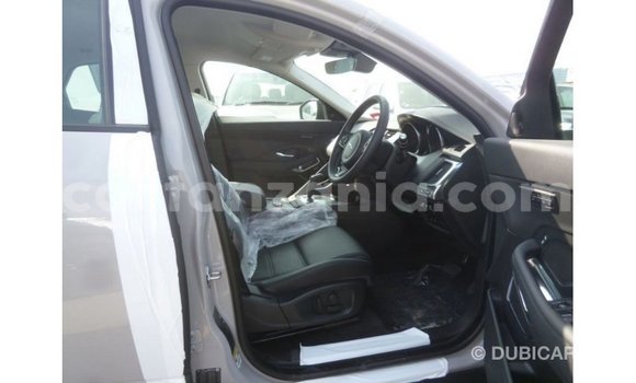 Nunua Imported Jaguar E-Pace Nyeupe Gari ndani ya Import - Dubai nchini Arusha Nunua Imported Jaguar E-Pace Nyeupe Gari ndani ya Import - Dubai nchini Arusha
