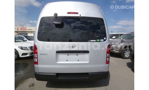 Buy Import Toyota Hiace Other Car in Import - Dubai in Arusha Buy Import Toyota Hiace Other Car in Import - Dubai in Arusha