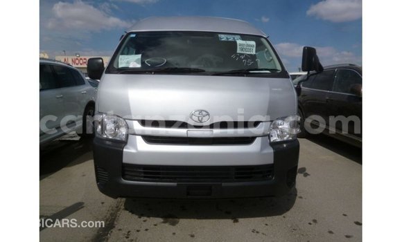 Buy Import Toyota Hiace Other Car in Import - Dubai in Arusha Buy Import Toyota Hiace Other Car in Import - Dubai in Arusha