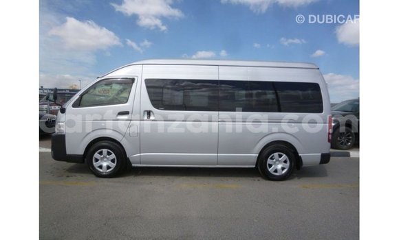 Buy Import Toyota Hiace Other Car in Import - Dubai in Arusha Buy Import Toyota Hiace Other Car in Import - Dubai in Arusha