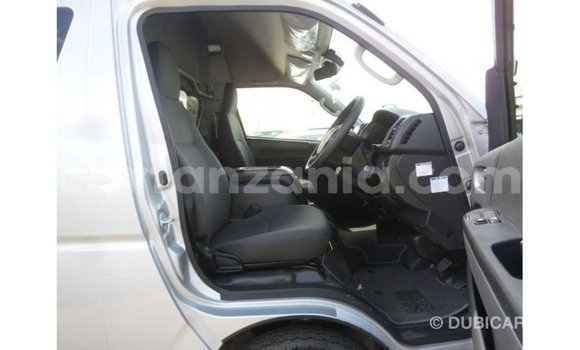 Buy Import Toyota Hiace Other Car in Import - Dubai in Arusha Buy Import Toyota Hiace Other Car in Import - Dubai in Arusha
