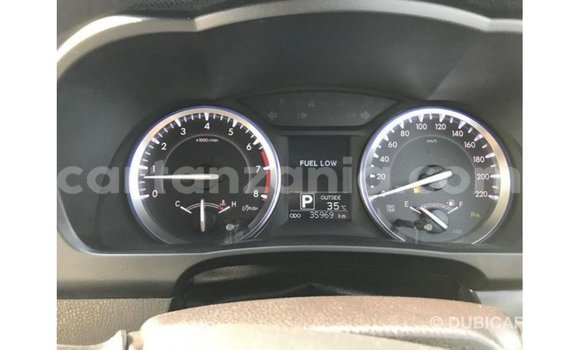 Buy Import Toyota Kluger White Car in Import - Dubai in Arusha Buy Import Toyota Kluger White Car in Import - Dubai in Arusha