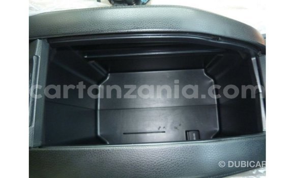 Buy Import Toyota Kluger White Car in Import - Dubai in Arusha Buy Import Toyota Kluger White Car in Import - Dubai in Arusha