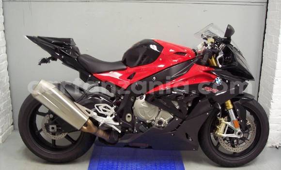 Nunua Mpya BMW S 1000 Nyekundu Bike ndani ya Import - Dubai nchini Arusha Nunua Mpya BMW S 1000 Nyekundu Bike ndani ya Import - Dubai nchini Arusha