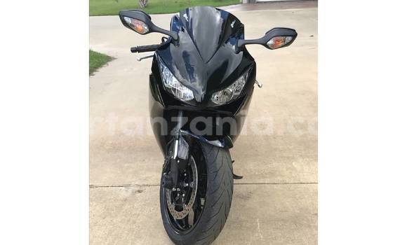 Nunua Mpya Honda CBR 1000 RR Nyeusi Bike ndani ya Import - Dubai nchini Arusha Nunua Mpya Honda CBR 1000 RR Nyeusi Bike ndani ya Import - Dubai nchini Arusha