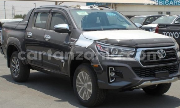 Nunua Imported Toyota Hilux Nyingine Gari ndani ya Import - Dubai nchini Arusha Nunua Imported Toyota Hilux Nyingine Gari ndani ya Import - Dubai nchini Arusha