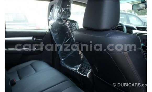 Nunua Imported Toyota Hilux Nyingine Gari ndani ya Import - Dubai nchini Arusha Nunua Imported Toyota Hilux Nyingine Gari ndani ya Import - Dubai nchini Arusha