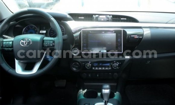Nunua Imported Toyota Hilux Nyingine Gari ndani ya Import - Dubai nchini Arusha Nunua Imported Toyota Hilux Nyingine Gari ndani ya Import - Dubai nchini Arusha