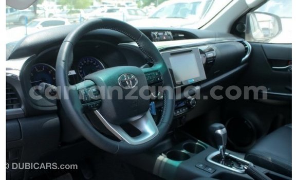Nunua Imported Toyota Hilux Nyingine Gari ndani ya Import - Dubai nchini Arusha Nunua Imported Toyota Hilux Nyingine Gari ndani ya Import - Dubai nchini Arusha