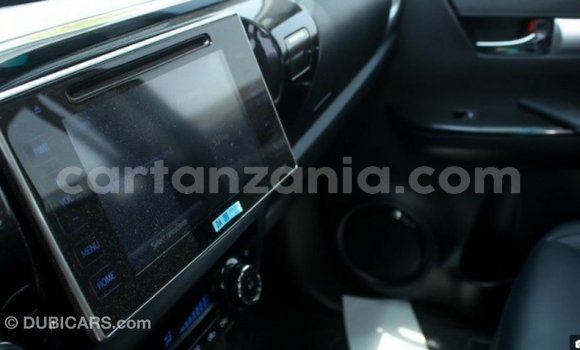 Nunua Imported Toyota Hilux Nyingine Gari ndani ya Import - Dubai nchini Arusha Nunua Imported Toyota Hilux Nyingine Gari ndani ya Import - Dubai nchini Arusha