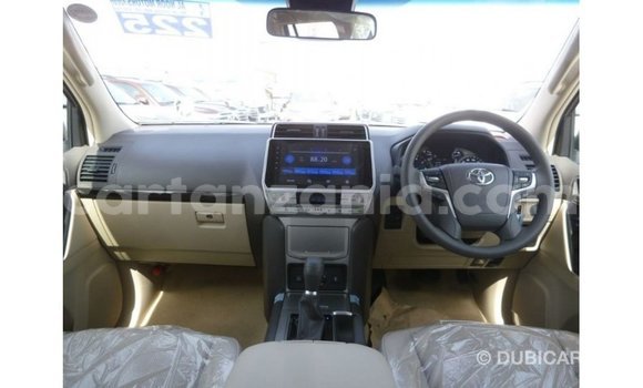 Nunua Imported Toyota Prado Nyeupe Gari ndani ya Import - Dubai nchini Arusha Nunua Imported Toyota Prado Nyeupe Gari ndani ya Import - Dubai nchini Arusha