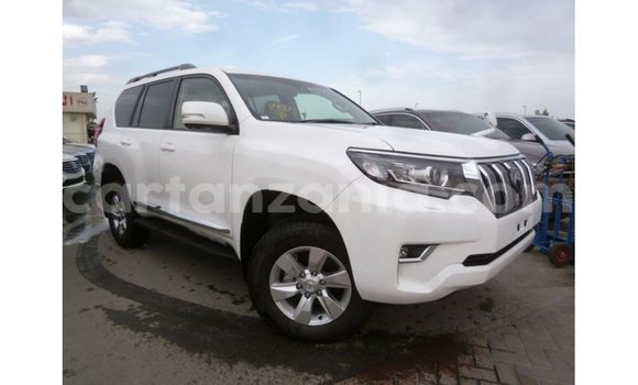 Nunua Imported Toyota Prado Nyeupe Gari ndani ya Import - Dubai nchini Arusha Nunua Imported Toyota Prado Nyeupe Gari ndani ya Import - Dubai nchini Arusha