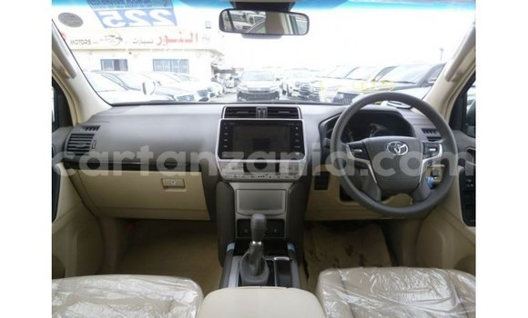 Nunua Imported Toyota Prado Nyeupe Gari ndani ya Import - Dubai nchini Arusha Nunua Imported Toyota Prado Nyeupe Gari ndani ya Import - Dubai nchini Arusha