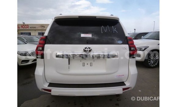 Nunua Imported Toyota Prado Nyeupe Gari ndani ya Import - Dubai nchini Arusha Nunua Imported Toyota Prado Nyeupe Gari ndani ya Import - Dubai nchini Arusha