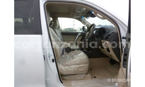 Nunua Imported Toyota Prado Nyeupe Gari ndani ya Import - Dubai nchini Arusha Nunua Imported Toyota Prado Nyeupe Gari ndani ya Import - Dubai nchini Arusha