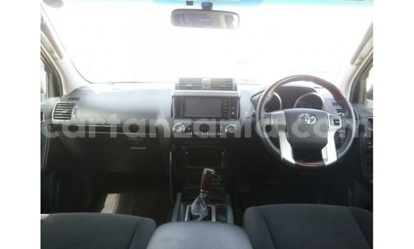 Nunua Imported Toyota Prado Nyeupe Gari ndani ya Import - Dubai nchini Arusha Nunua Imported Toyota Prado Nyeupe Gari ndani ya Import - Dubai nchini Arusha