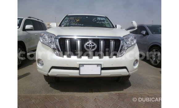 Nunua Imported Toyota Prado Nyeupe Gari ndani ya Import - Dubai nchini Arusha Nunua Imported Toyota Prado Nyeupe Gari ndani ya Import - Dubai nchini Arusha