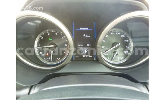 Nunua Imported Toyota Prado Nyeupe Gari ndani ya Import - Dubai nchini Arusha Nunua Imported Toyota Prado Nyeupe Gari ndani ya Import - Dubai nchini Arusha