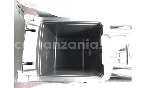 Nunua Imported Toyota Prado Nyeusi Gari ndani ya Import - Dubai nchini Arusha Nunua Imported Toyota Prado Nyeusi Gari ndani ya Import - Dubai nchini Arusha