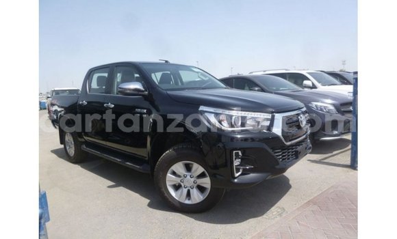 Nunua Imported Toyota Hilux Nyeusi Gari ndani ya Import - Dubai nchini Arusha Nunua Imported Toyota Hilux Nyeusi Gari ndani ya Import - Dubai nchini Arusha