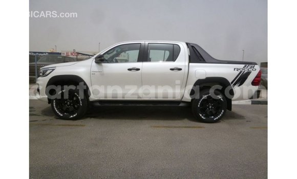 Buy Import Toyota Hilux White Car in Import - Dubai in Arusha Buy Import Toyota Hilux White Car in Import - Dubai in Arusha