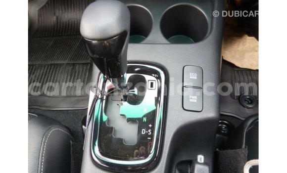 Buy Import Toyota Hilux White Car in Import - Dubai in Arusha Buy Import Toyota Hilux White Car in Import - Dubai in Arusha