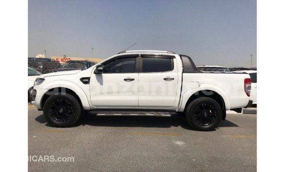 Nunua Imported Ford Ranger Nyeupe Gari ndani ya Import - Dubai nchini Arusha Nunua Imported Ford Ranger Nyeupe Gari ndani ya Import - Dubai nchini Arusha