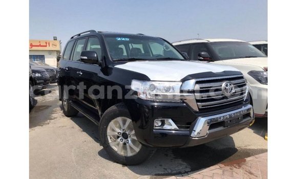 Buy Import Toyota Land Cruiser Black Car in Import - Dubai in Arusha Buy Import Toyota Land Cruiser Black Car in Import - Dubai in Arusha