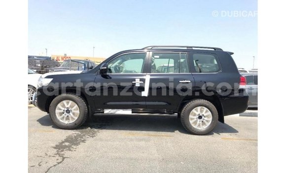 Buy Import Toyota Land Cruiser Black Car in Import - Dubai in Arusha Buy Import Toyota Land Cruiser Black Car in Import - Dubai in Arusha