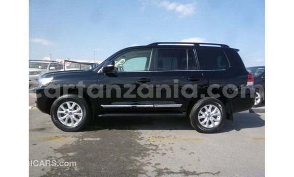 Nunua Imported Toyota Land Cruiser Nyeusi Gari ndani ya Import - Dubai nchini Arusha Nunua Imported Toyota Land Cruiser Nyeusi Gari ndani ya Import - Dubai nchini Arusha