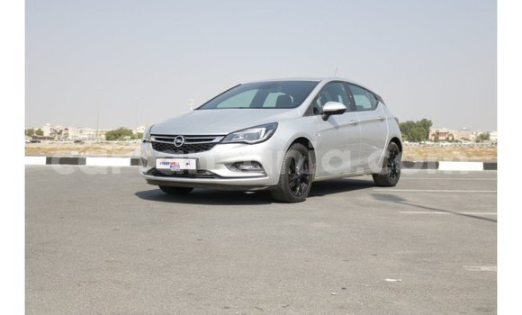 Buy Import Opel Astra White Car in Import - Dubai in Arusha