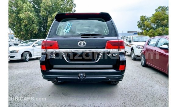 Nunua Imported Toyota Land Cruiser Nyeusi Gari ndani ya Import - Dubai nchini Arusha Nunua Imported Toyota Land Cruiser Nyeusi Gari ndani ya Import - Dubai nchini Arusha