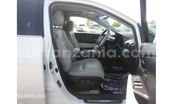 Nunua Imported Lexus RX Nyeupe Gari ndani ya Import - Dubai nchini Arusha Nunua Imported Lexus RX Nyeupe Gari ndani ya Import - Dubai nchini Arusha