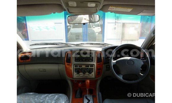 Nunua Imported Toyota Land Cruiser Nyeupe Gari ndani ya Import - Dubai nchini Arusha Nunua Imported Toyota Land Cruiser Nyeupe Gari ndani ya Import - Dubai nchini Arusha