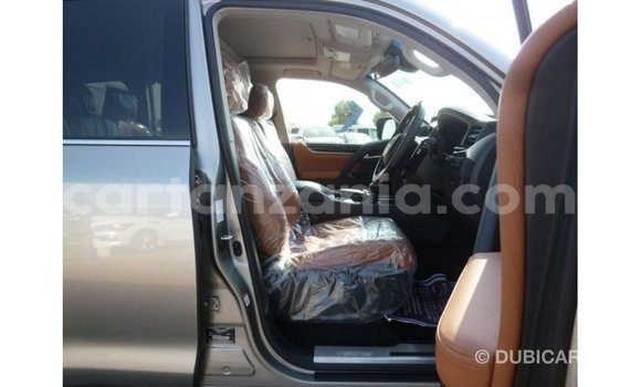 Nunua Imported Lexus LX Nyingine Gari ndani ya Import - Dubai nchini Arusha Nunua Imported Lexus LX Nyingine Gari ndani ya Import - Dubai nchini Arusha