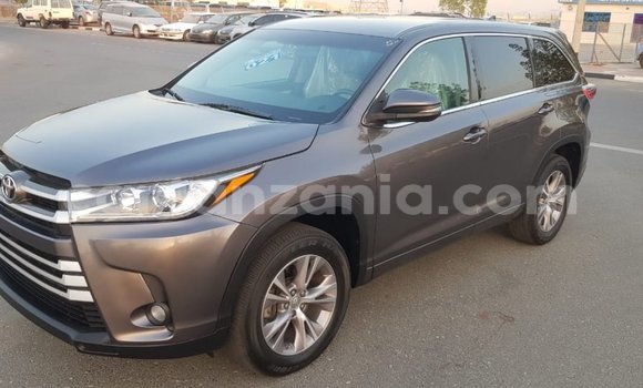Buy Import Toyota Highlander Other Car in Import - Dubai in Arusha Buy Import Toyota Highlander Other Car in Import - Dubai in Arusha