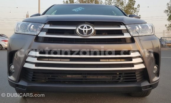 Buy Import Toyota Highlander Other Car in Import - Dubai in Arusha Buy Import Toyota Highlander Other Car in Import - Dubai in Arusha