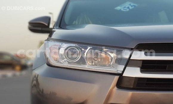 Buy Import Toyota Highlander Other Car in Import - Dubai in Arusha Buy Import Toyota Highlander Other Car in Import - Dubai in Arusha