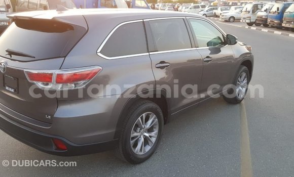 Buy Import Toyota Highlander Other Car in Import - Dubai in Arusha Buy Import Toyota Highlander Other Car in Import - Dubai in Arusha