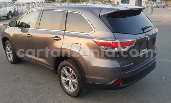 Buy Import Toyota Highlander Other Car in Import - Dubai in Arusha Buy Import Toyota Highlander Other Car in Import - Dubai in Arusha