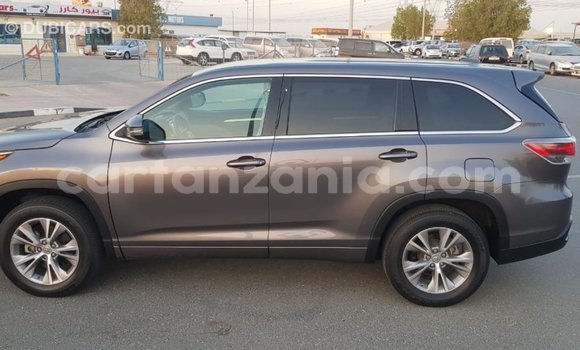 Buy Import Toyota Highlander Other Car in Import - Dubai in Arusha Buy Import Toyota Highlander Other Car in Import - Dubai in Arusha