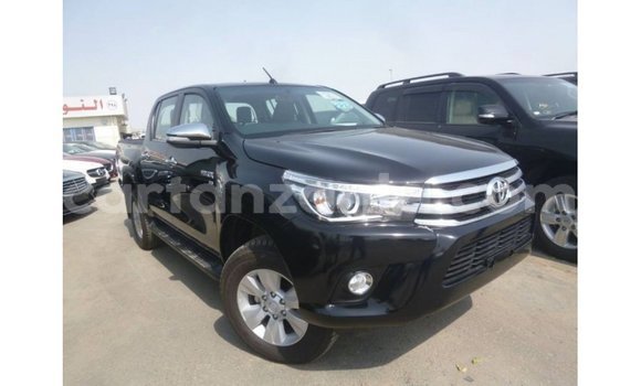 Nunua Imported Toyota Hilux Nyeusi Gari ndani ya Import - Dubai nchini Arusha Nunua Imported Toyota Hilux Nyeusi Gari ndani ya Import - Dubai nchini Arusha