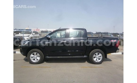 Nunua Imported Toyota Hilux Nyeusi Gari ndani ya Import - Dubai nchini Arusha Nunua Imported Toyota Hilux Nyeusi Gari ndani ya Import - Dubai nchini Arusha