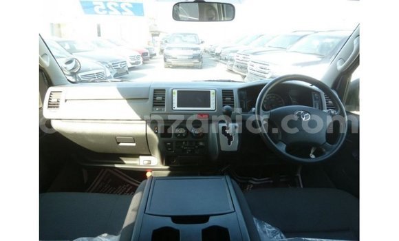 Buy Import Toyota Hiace White Car in Import - Dubai in Arusha Buy Import Toyota Hiace White Car in Import - Dubai in Arusha