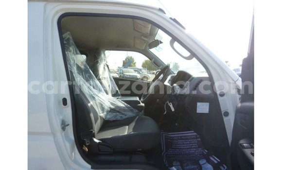 Buy Import Toyota Hiace White Car in Import - Dubai in Arusha Buy Import Toyota Hiace White Car in Import - Dubai in Arusha