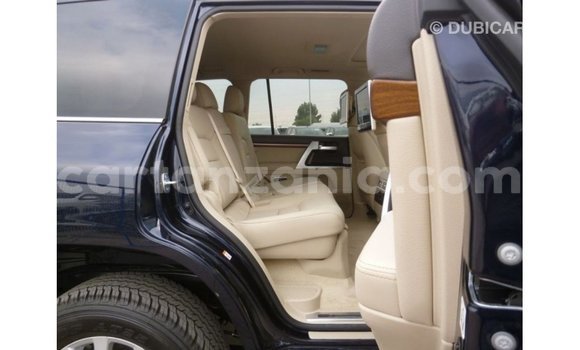 Nunua Imported Toyota Land Cruiser Bluu Gari ndani ya Import - Dubai nchini Arusha Nunua Imported Toyota Land Cruiser Bluu Gari ndani ya Import - Dubai nchini Arusha